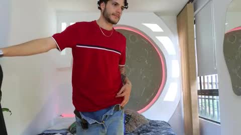 R A F A E L online show from October 28, 8:55 pm