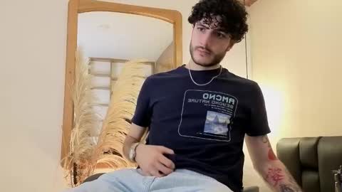 R A F A E L online show from February 17, 8:41 pm