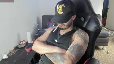 ragnar_lothbrok77 online show from October 18, 8:58 pm