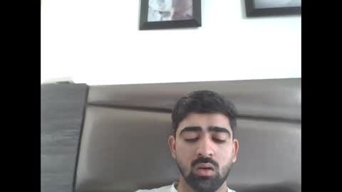 rahull11606 online show from November 30, 5:09 am