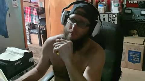 Randall online show from April 17, 10:12 pm