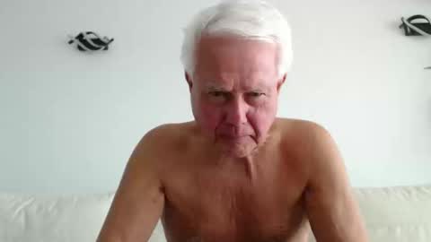 Silver Stallion TwitterRandyth53496071  and  ladyenglishxxx online show from February 8, 11:22 am