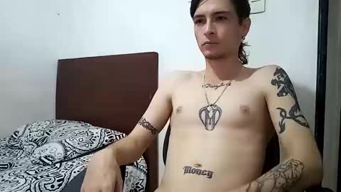 Snapshot of rangel_sex chatting on February 13, 2:12 am Rangel and Lola online show from February 13, 2:12 am