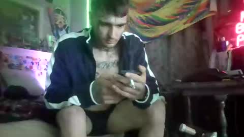 Snapshot of rannndyyy chatting on January 3, 6:33 am Randy online show from January 3, 6:33 am