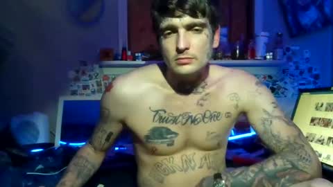 Snapshot of rannndyyy chatting on December 28, 9:42 am Randy online show from December 28, 9:42 am