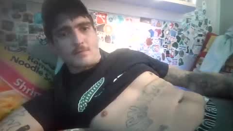 Snapshot of rannndyyy chatting on December 12, 7:04 pm Randy online show from December 12, 7:04 pm