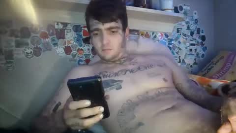Snapshot of rannndyyy chatting on December 19, 7:18 pm Randy online show from December 19, 7:18 pm