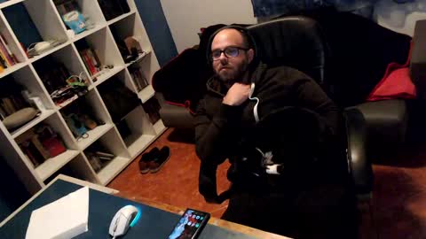 ravingr3d3 online show from December 13, 11:39 pm