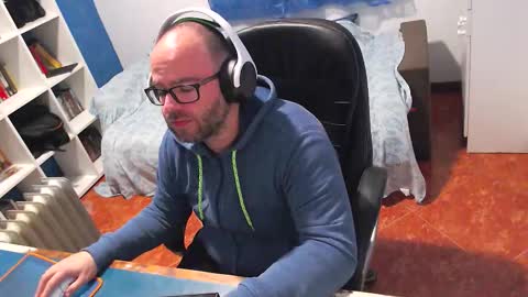 ravingr3d3 online show from February 10, 10:58 pm