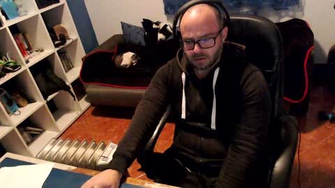 ravingr3d3 online show from December 11, 10:49 pm