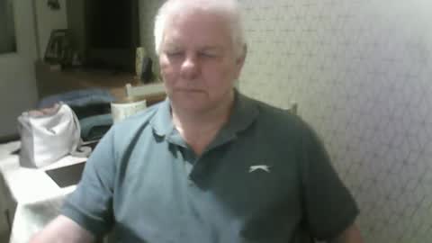 Snapshot of ray47 chatting on October 1, 10:25 pm ray47 online show from October 1, 10:25 pm