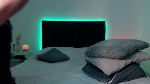 Ray online show from November 24, 11:39 pm