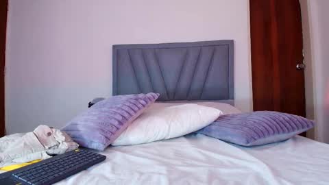 Ray online show from February 24, 7:58 pm