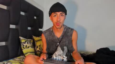 Rayn online show from October 3, 4:39 am