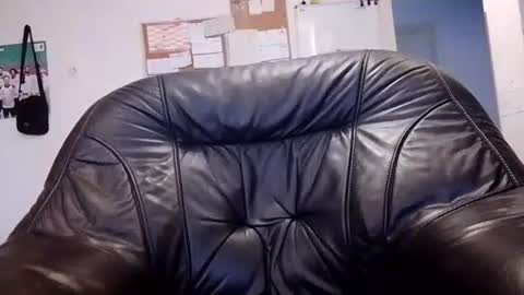 rayerdennis online show from October 28, 7:22 am