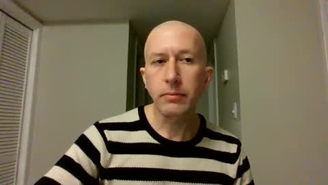 Snapshot of rbtknkstr chatting on February 23, 7:28 am rbtknkstr online show from February 23, 7:28 am
