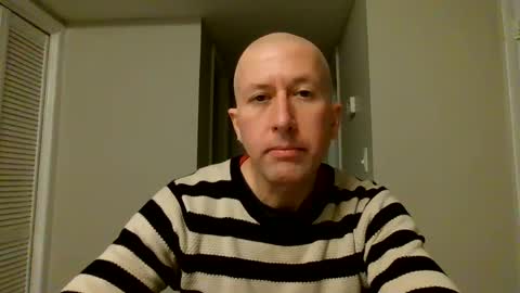 Snapshot of rbtknkstr chatting on January 4, 8:17 am rbtknkstr online show from January 4, 8:17 am
