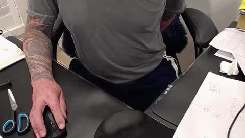 reacher1965 online show from November 4, 9:54 am