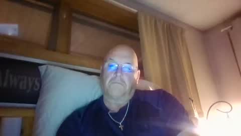 Mtn. Man online show from October 8, 3:11 am