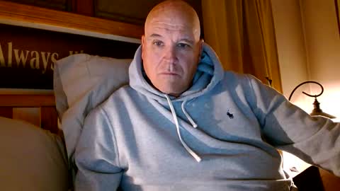 Mtn. Man online show from November 11, 3:00 am