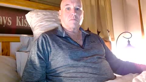 Mtn. Man online show from November 23, 2:11 am