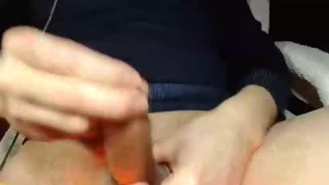 Snapshot of redblood_75 chatting on February 25, 10:50 pm Red online show from February 25, 10:50 pm