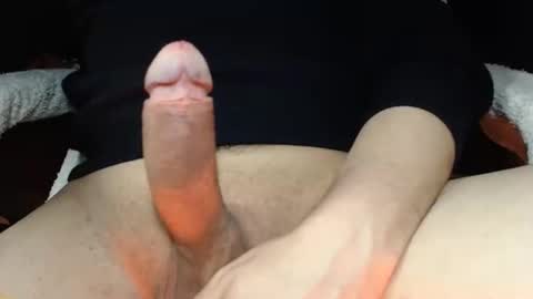 Snapshot of redblood_75 chatting on January 3, 10:29 pm Red online show from January 3, 10:29 pm