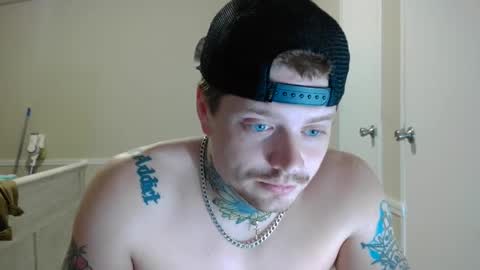 Snapshot of redinthebed chatting on January 30, 4:06 am InkedGinger online show from January 30, 4:06 am
