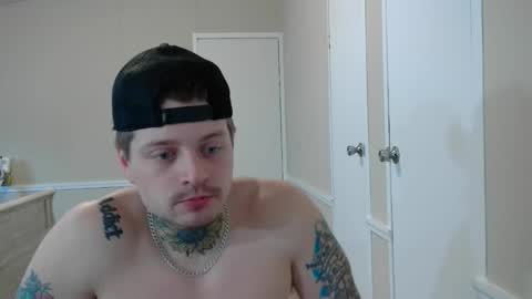 Snapshot of redinthebed chatting on January 27, 4:33 pm InkedGinger online show from January 27, 4:33 pm