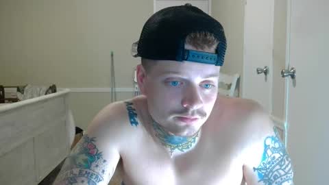 Snapshot of redinthebed chatting on February 6, 3:27 am InkedGinger online show from February 6, 3:27 am