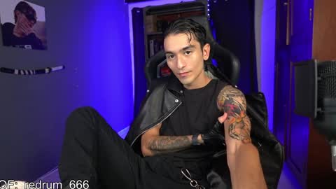 Red online show from January 29, 7:00 pm