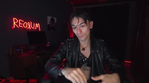 Red online show from November 23, 11:05 pm