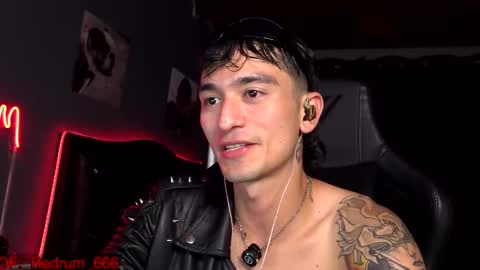 Red online show from September 24, 6:06 pm