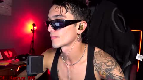 Red online show from September 17, 3:46 pm