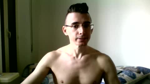 redstep0 online show from October 16, 9:17 am