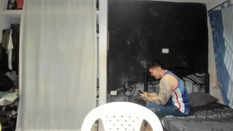 Snapshot of regan_jhonson chatting on March 7, 4:12 am regan_jhonson online show from March 7, 4:12 am