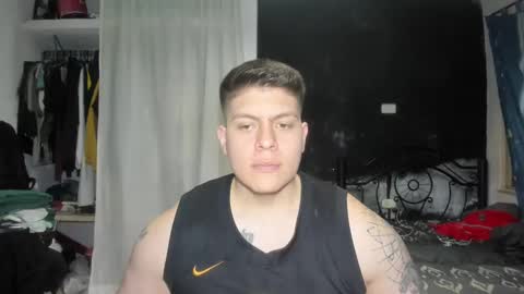 Snapshot of regan_jhonson chatting on January 12, 7:43 am regan_jhonson online show from January 12, 7:43 am