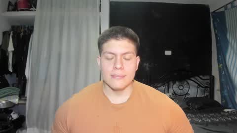 Snapshot of regan_jhonson chatting on March 5, 4:35 am regan_jhonson online show from March 5, 4:35 am