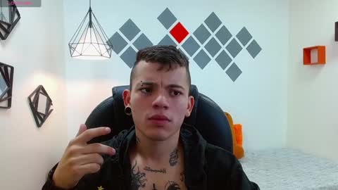 R E N E  online show from December 29, 4:48 am