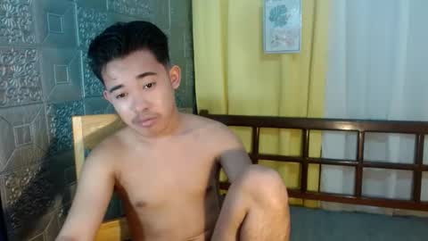 rnezamora online show from November 14, 1:53 am