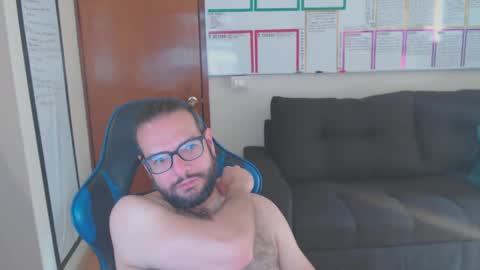 resinasa4 online show from December 5, 7:07 pm