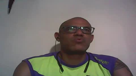 Snapshot of retlam37 chatting on February 22, 3:56 am Walter online show from February 22, 3:56 am
