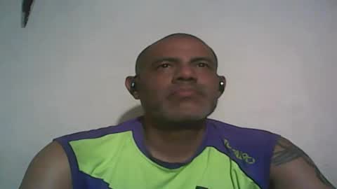 Snapshot of retlam37 chatting on October 2, 5:11 am Walter online show from October 2, 5:11 am