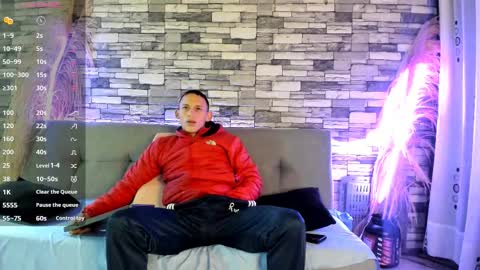 reymasterhot online show from October 8, 10:47 pm