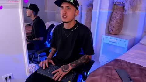 Rey online show from February 24, 4:46 am