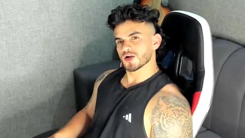 ricardogonzalez666 online show from October 20, 3:43 am