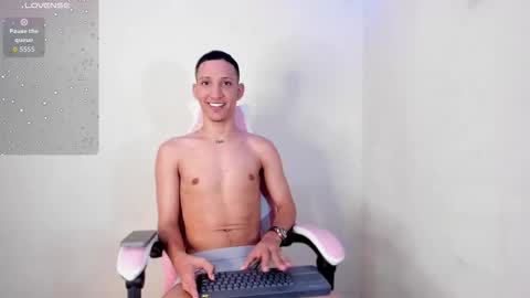 Rich4rd27  online show from September 11, 3:49 am