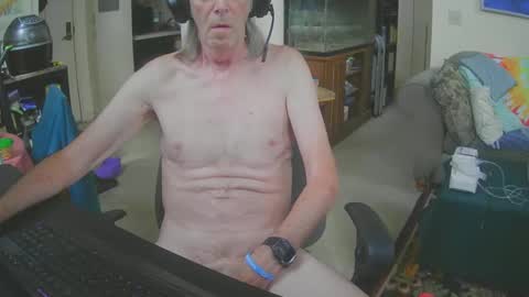 Snapshot of rickl56 chatting on September 17, 3:35 pm rickl56 online show from September 17, 3:35 pm