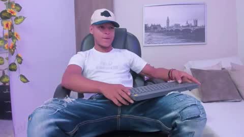 Ricky  online show from November 4, 9:16 pm