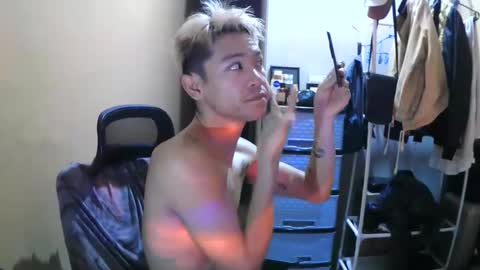 riiichie12 online show from November 7, 8:12 pm